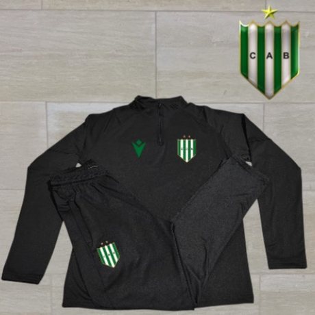 Conjunto con buzo de Banfield