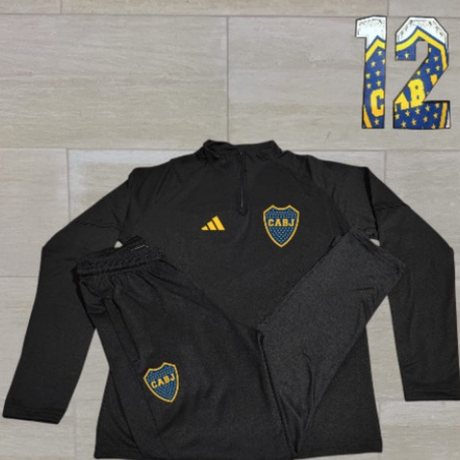 Conjunto con buzo de Boca Juniors