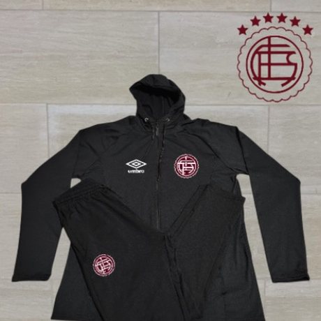 Conjunto con campera de Lanús, negra